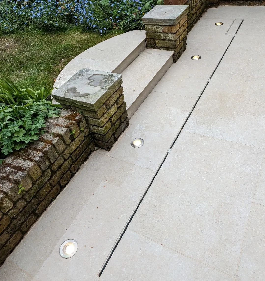 Paved garden with drain
